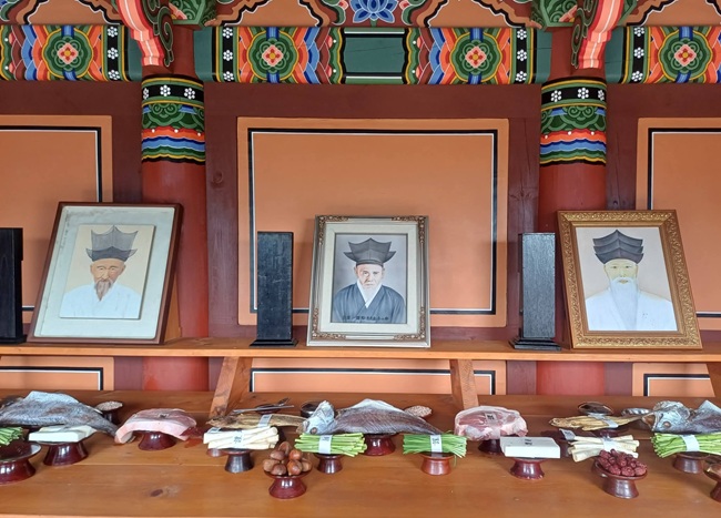 첨부파일