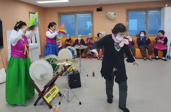 첨부파일