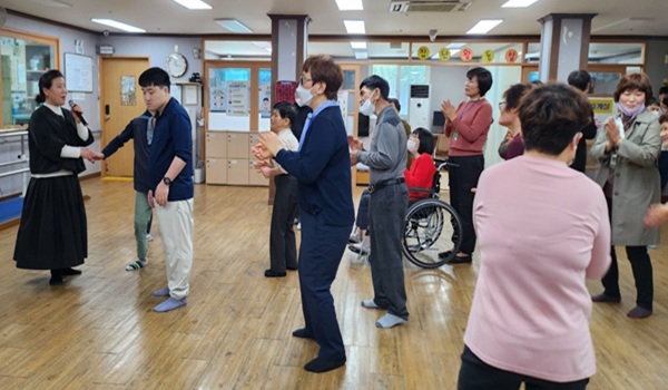 첨부파일