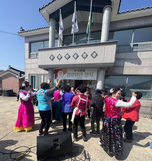 첨부파일