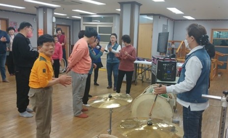 첨부이미지
